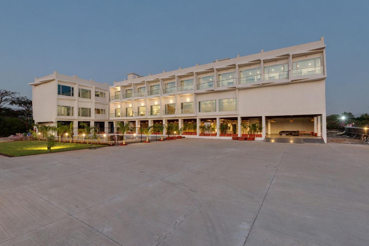 Viola Beacon Resort, Lonavala Εξωτερικό φωτογραφία