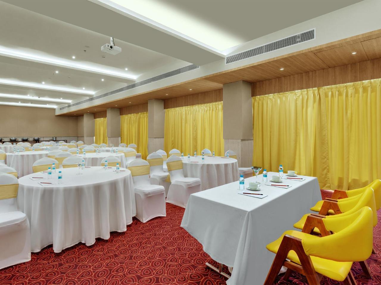 Viola Beacon Resort, Lonavala Εξωτερικό φωτογραφία